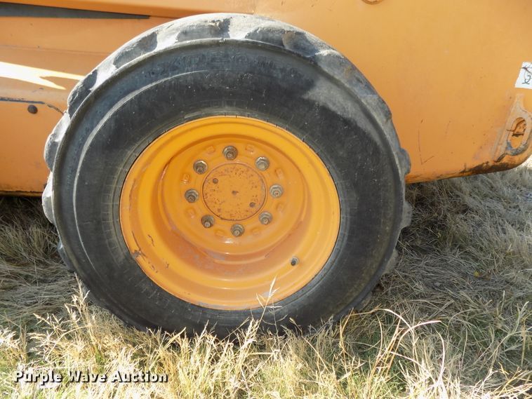 image for item DG2462 2005 Case 450 skid steer