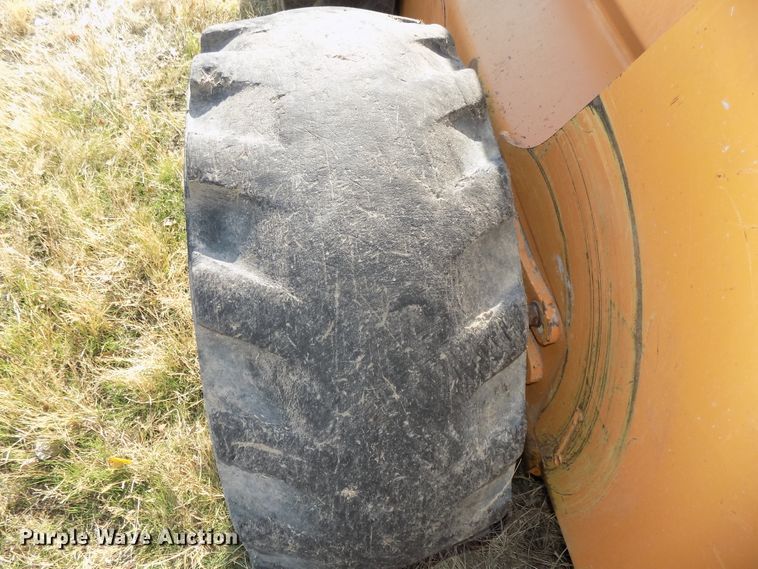 image for item DG2462 2005 Case 450 skid steer