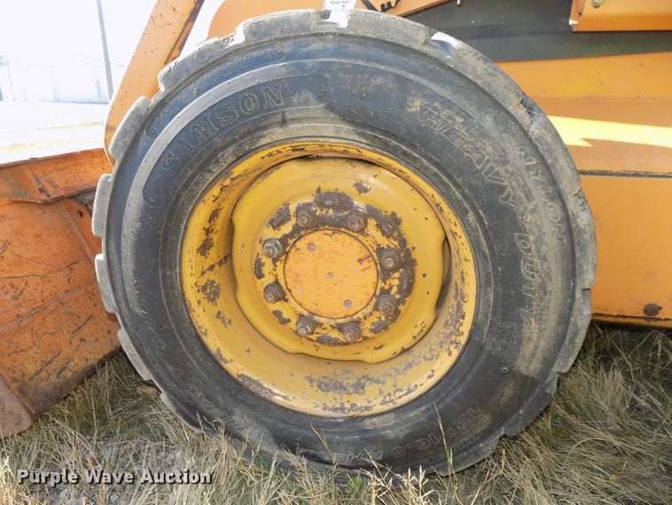 image for item DG2462 2005 Case 450 skid steer
