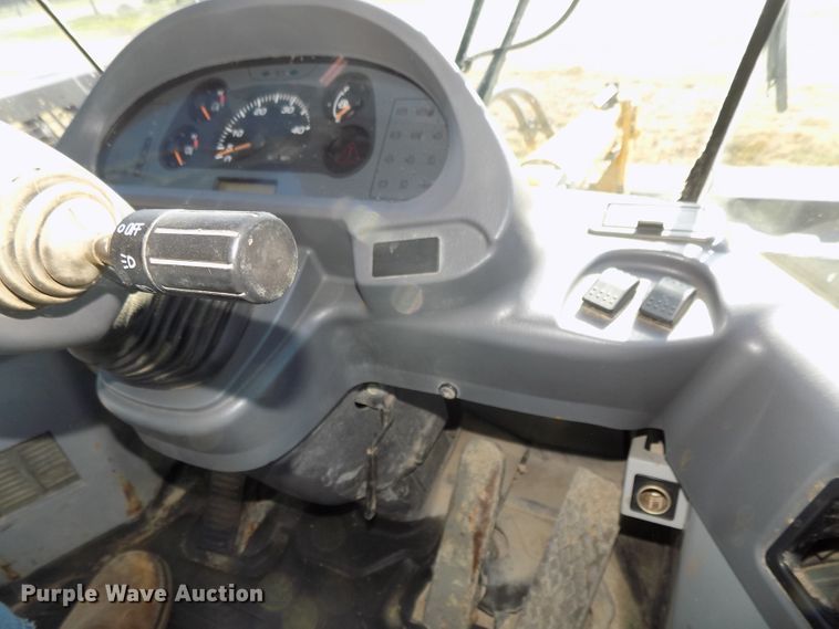 image for item DG2464 2006 Komatsu WA200-5 wheel loader