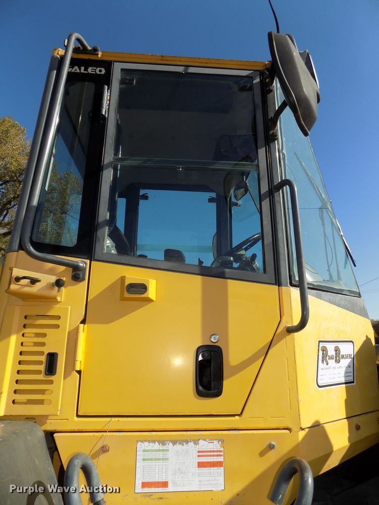 image for item DG2464 2006 Komatsu WA200-5 wheel loader