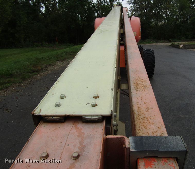 image for item DG8227 2007 JLG 800S boom lift