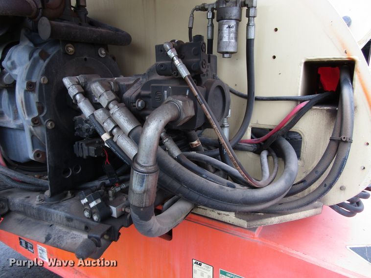 image for item DG8227 2007 JLG 800S boom lift