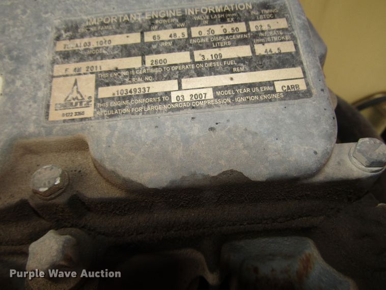 image for item DG8227 2007 JLG 800S boom lift