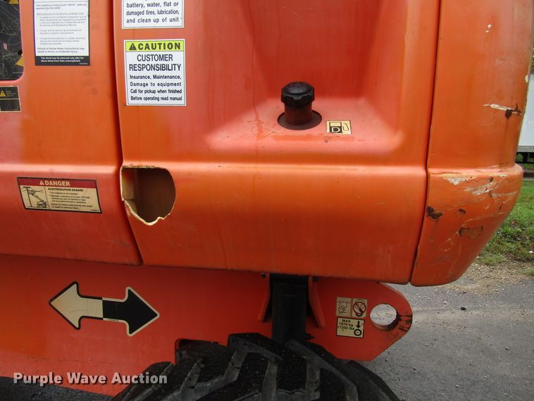 image for item DG8227 2007 JLG 800S boom lift