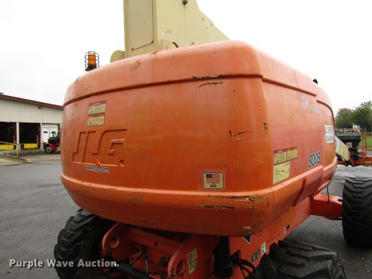 image for item DG8227 2007 JLG 800S boom lift