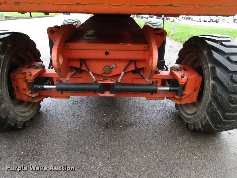 image for item DG8227 2007 JLG 800S boom lift