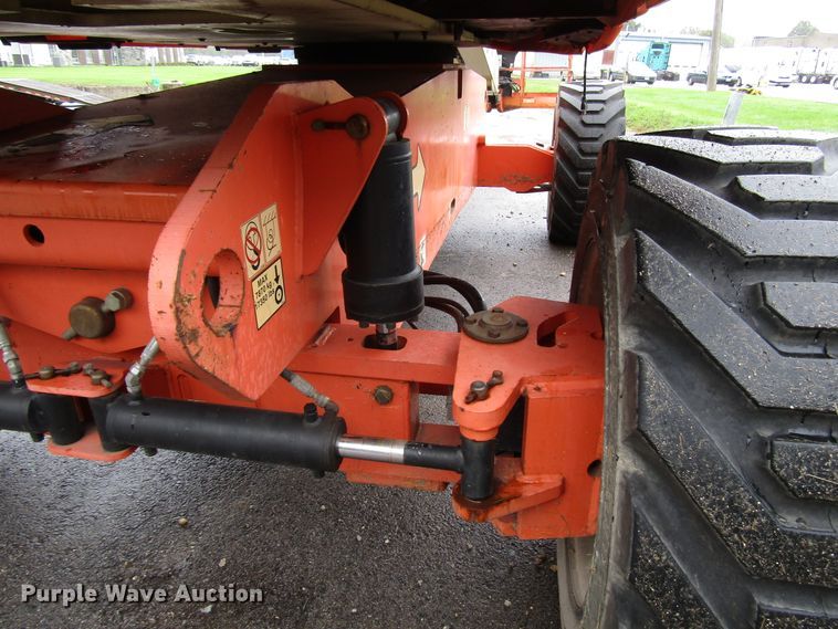 image for item DG8227 2007 JLG 800S boom lift