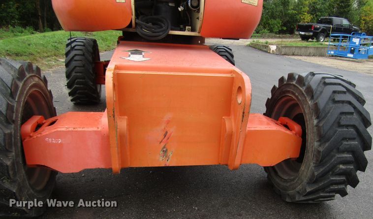 image for item DG8227 2007 JLG 800S boom lift