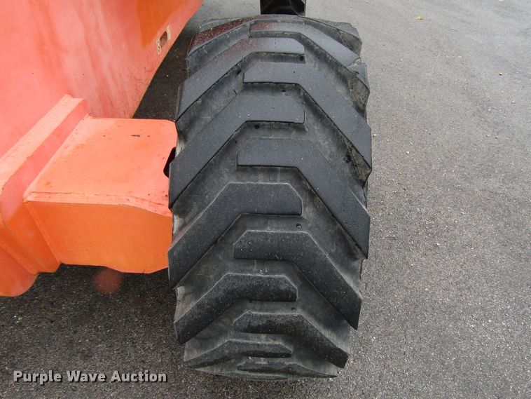 image for item DG8227 2007 JLG 800S boom lift