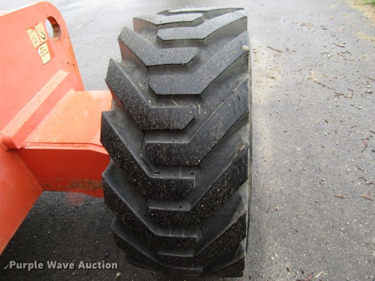 image for item DG8227 2007 JLG 800S boom lift