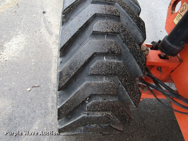 image for item DG8227 2007 JLG 800S boom lift