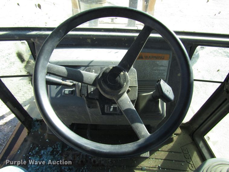 image for item DG8242 1999 Case 580L backhoe