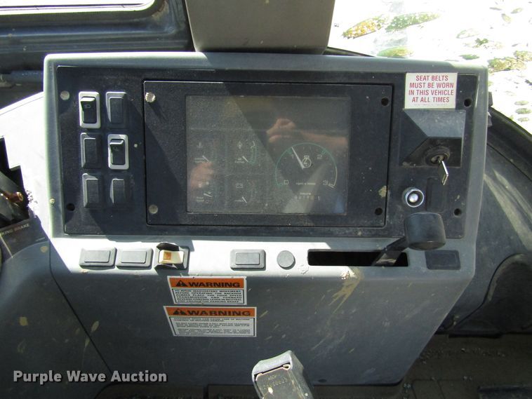 image for item DG8242 1999 Case 580L backhoe