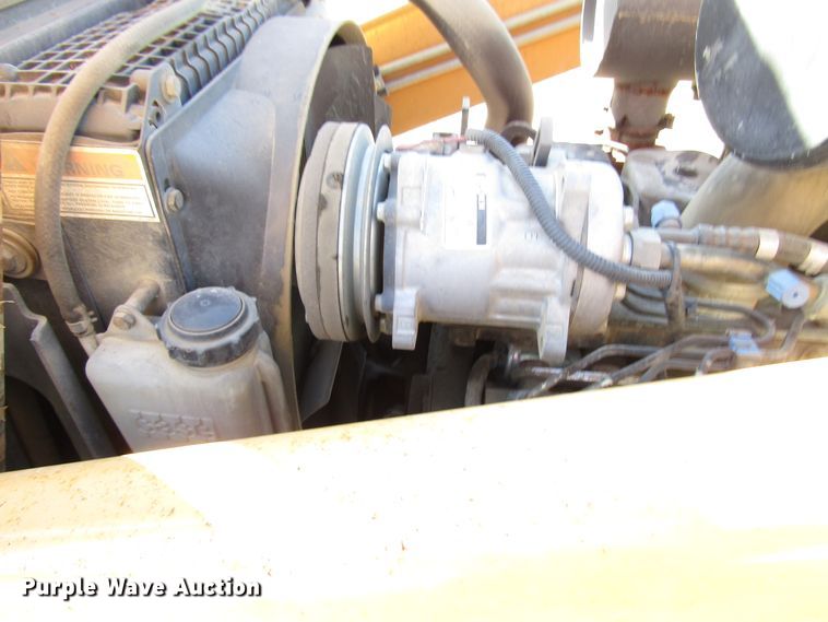 image for item DG8242 1999 Case 580L backhoe