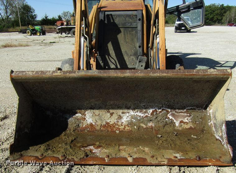 image for item DG8242 1999 Case 580L backhoe