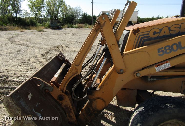 image for item DG8242 1999 Case 580L backhoe