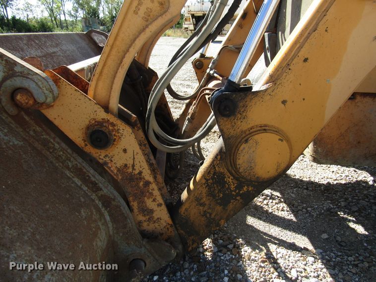 image for item DG8242 1999 Case 580L backhoe