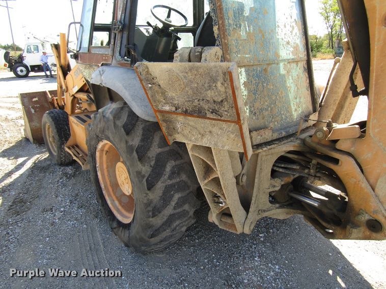 image for item DG8242 1999 Case 580L backhoe