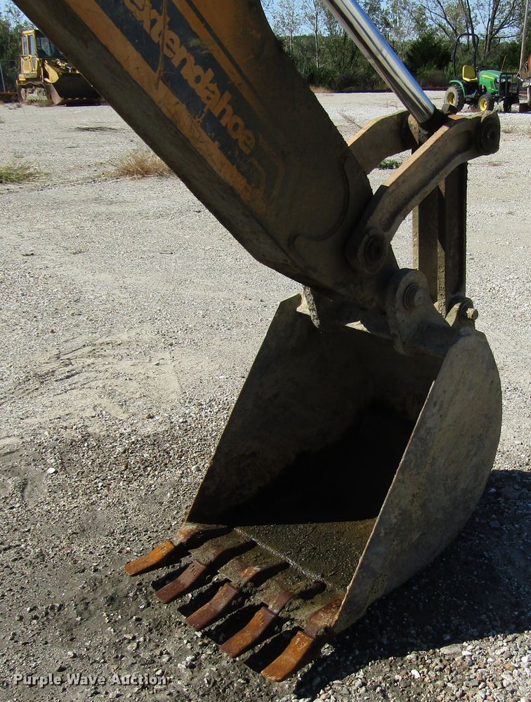 image for item DG8242 1999 Case 580L backhoe