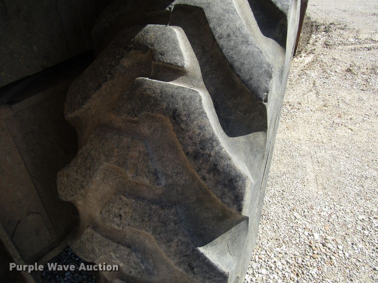 image for item DG8242 1999 Case 580L backhoe