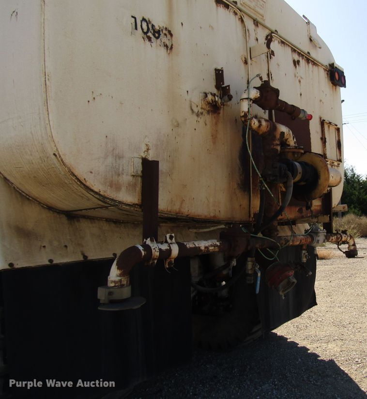 image for item DG8243 Wabco 35C water wagon