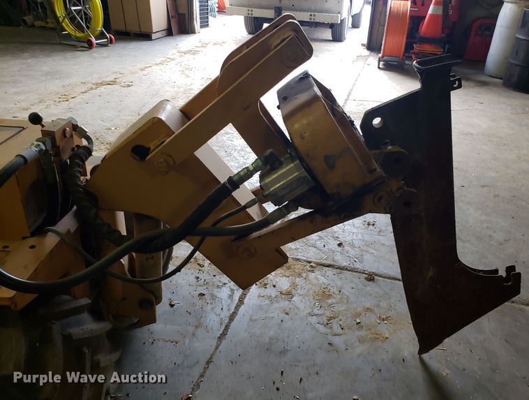 image for item DG8788 Case Maxi Sneaker Series C cable plow