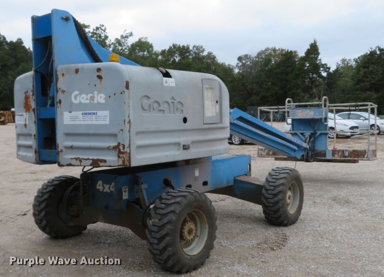 image for item DH1614 1999 Genie S40 boom lift