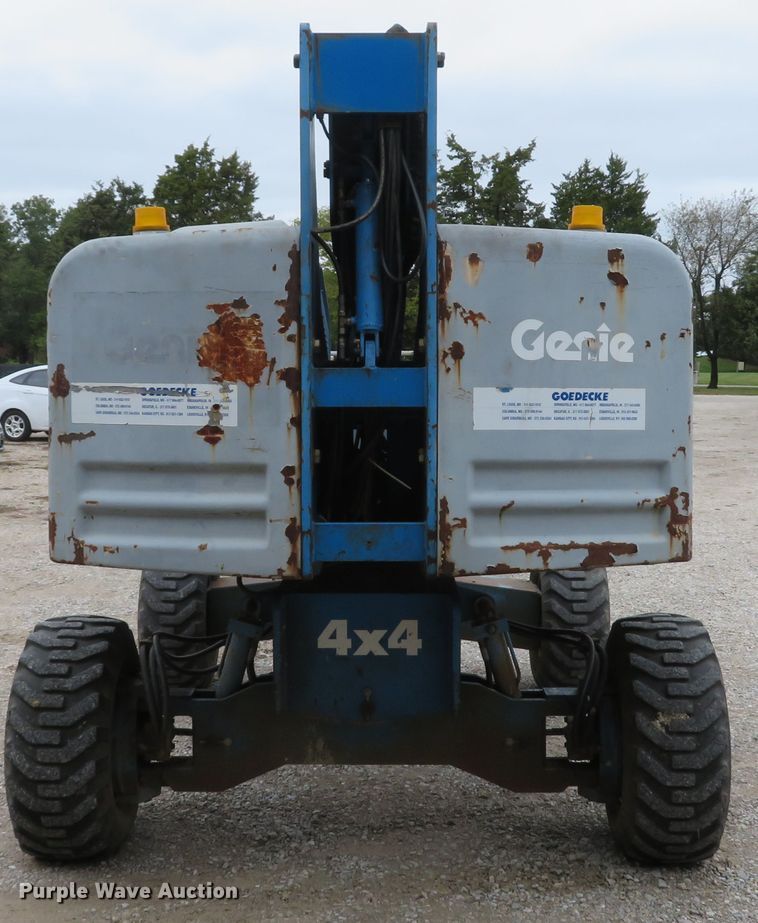 image for item DH1614 1999 Genie S40 boom lift