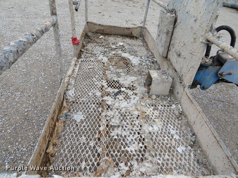 image for item DH1614 1999 Genie S40 boom lift