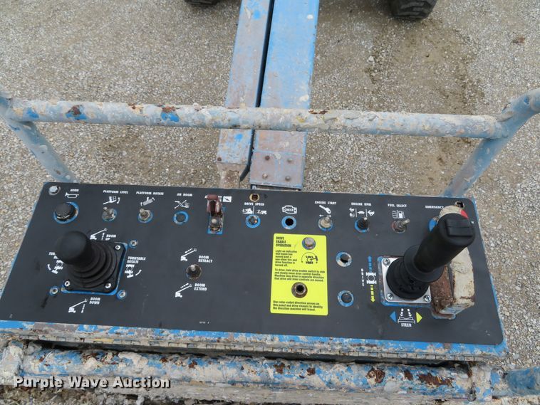 image for item DH1614 1999 Genie S40 boom lift