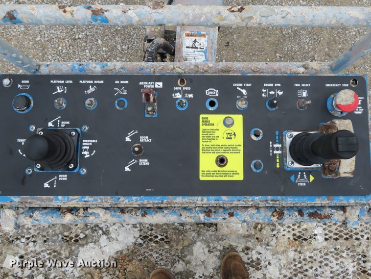 image for item DH1614 1999 Genie S40 boom lift