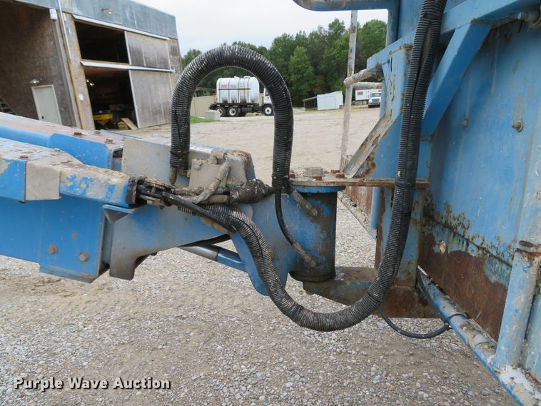 image for item DH1614 1999 Genie S40 boom lift