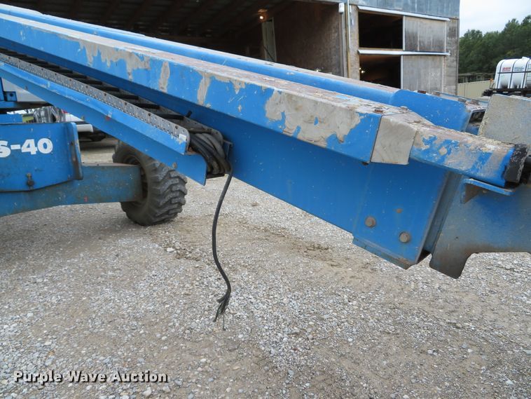 image for item DH1614 1999 Genie S40 boom lift