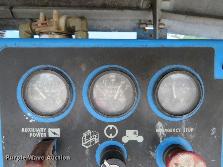 image for item DH1614 1999 Genie S40 boom lift