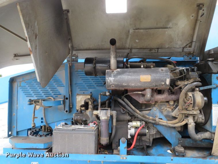 image for item DH1614 1999 Genie S40 boom lift