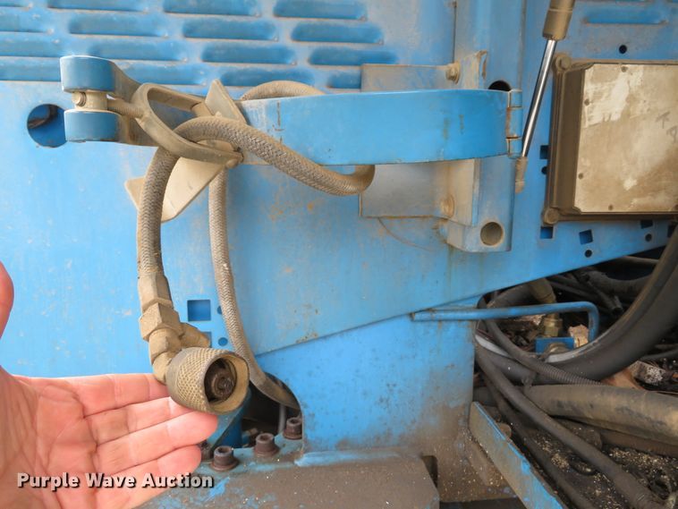 image for item DH1614 1999 Genie S40 boom lift