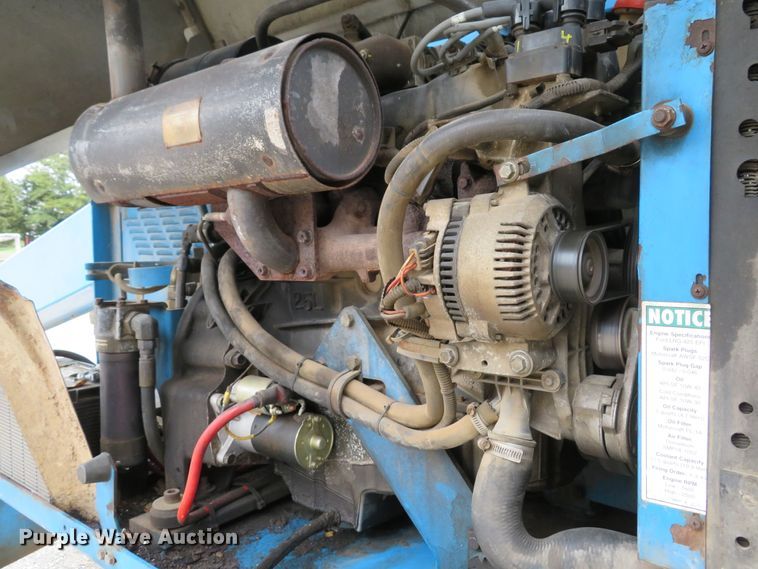 image for item DH1614 1999 Genie S40 boom lift