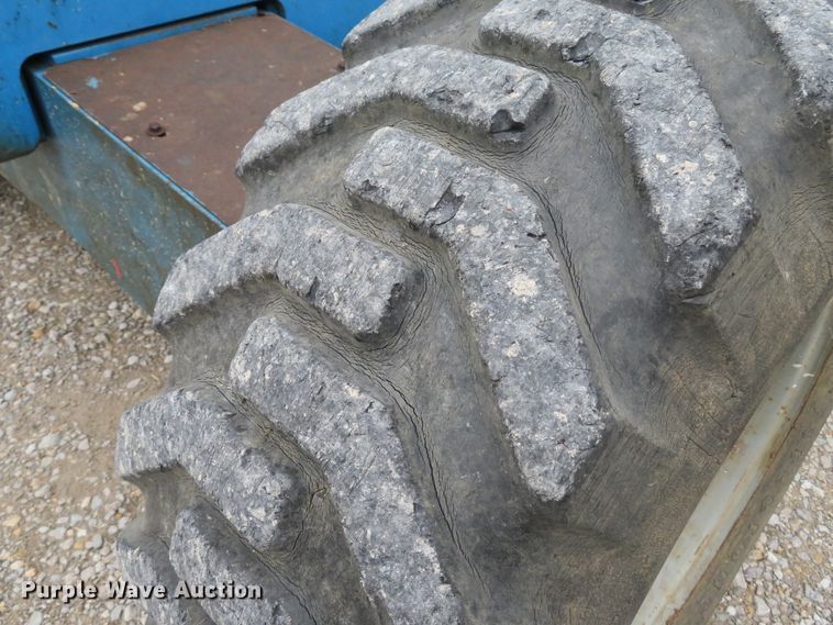 image for item DH1614 1999 Genie S40 boom lift