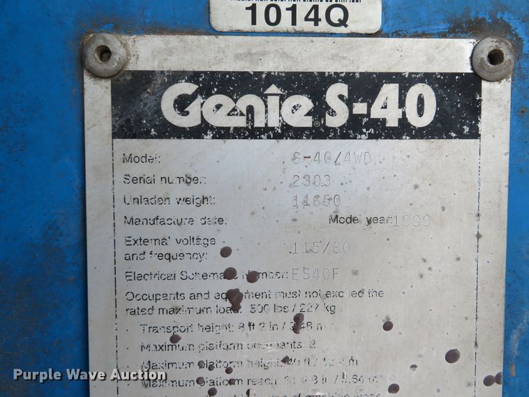 image for item DH1614 1999 Genie S40 boom lift