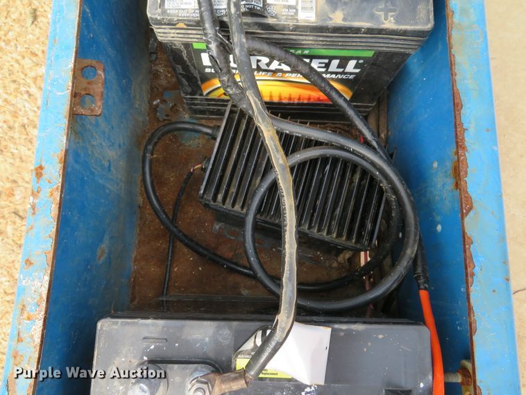 image for item DH1636 2000 Genie GS-3246 scissor lift