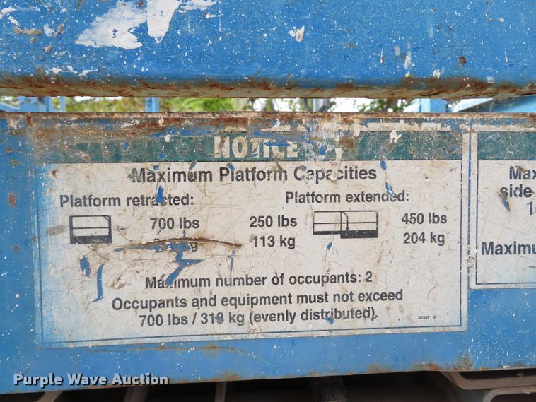 image for item DH1636 2000 Genie GS-3246 scissor lift