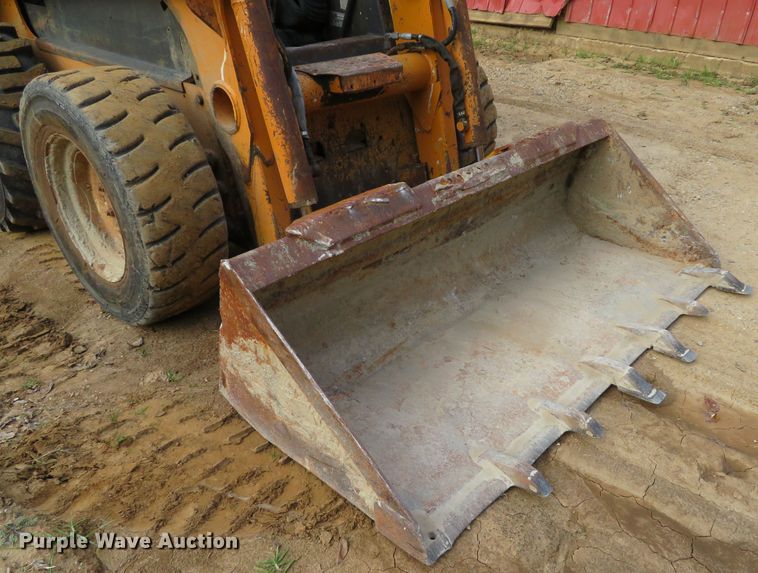 image for item DH1637 2011 Case 430 skid steer