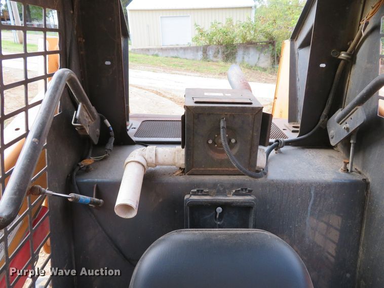 image for item DH1637 2011 Case 430 skid steer