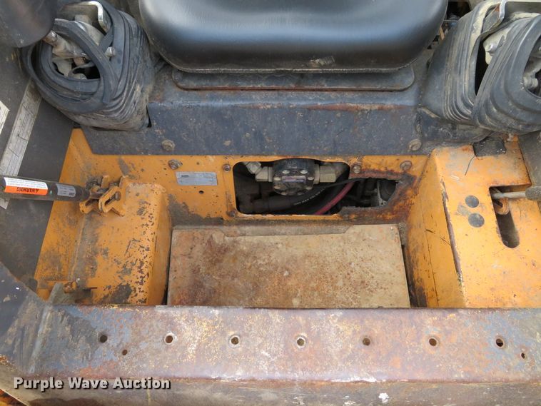 image for item DH1637 2011 Case 430 skid steer