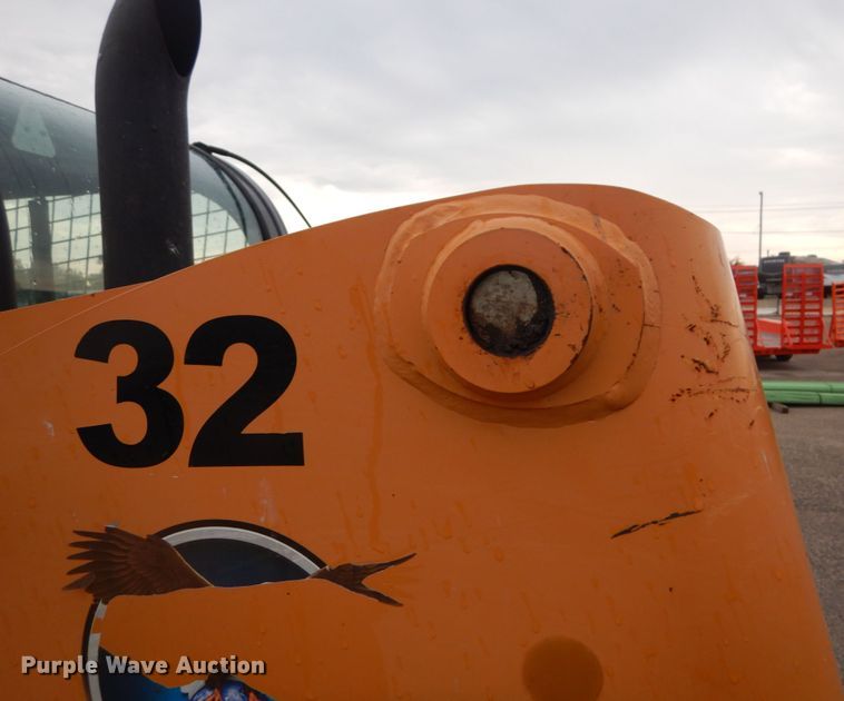 image for item DH2160 2013 Case SR175 skid steer