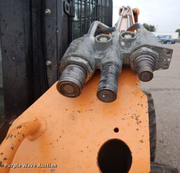 image for item DH2160 2013 Case SR175 skid steer