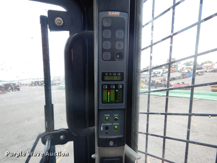 image for item DH2160 2013 Case SR175 skid steer