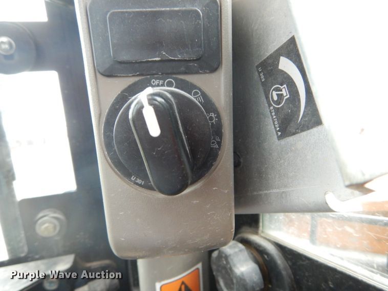 image for item DH2160 2013 Case SR175 skid steer