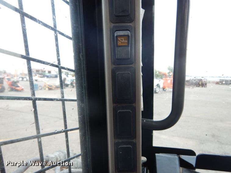 image for item DH2160 2013 Case SR175 skid steer